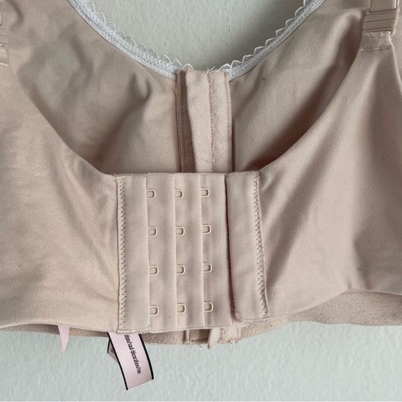 Victoria’s Secret Body by Victoria no wire beige lace front clasp bra - Picture 5 of 8